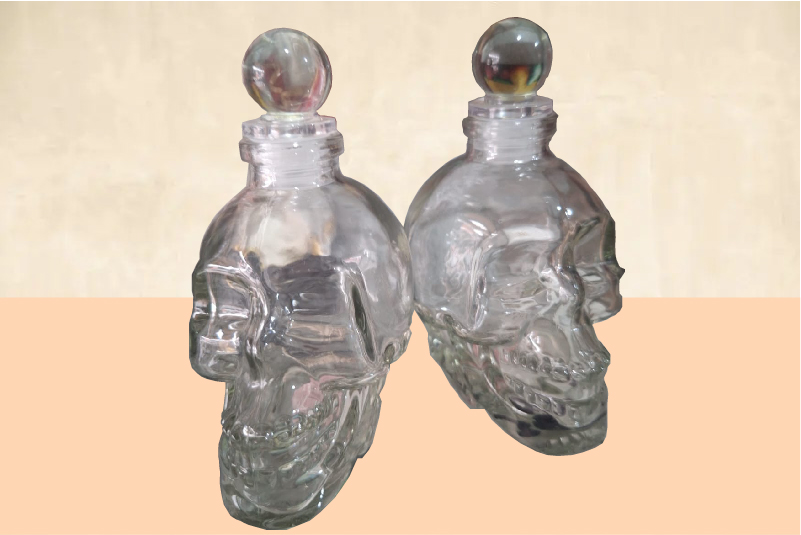Botellas Talladas con Forma de Calavera - Vista 2